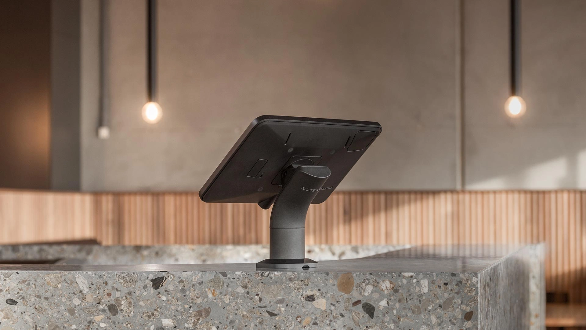 Como iPad Stand Black Or White Bolt Down or Free Standing